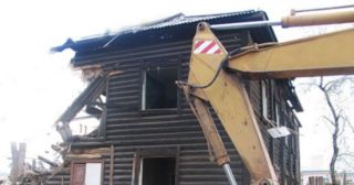 Демонтаж 2 этажного дома Гатчина, цена от 2674 руб.